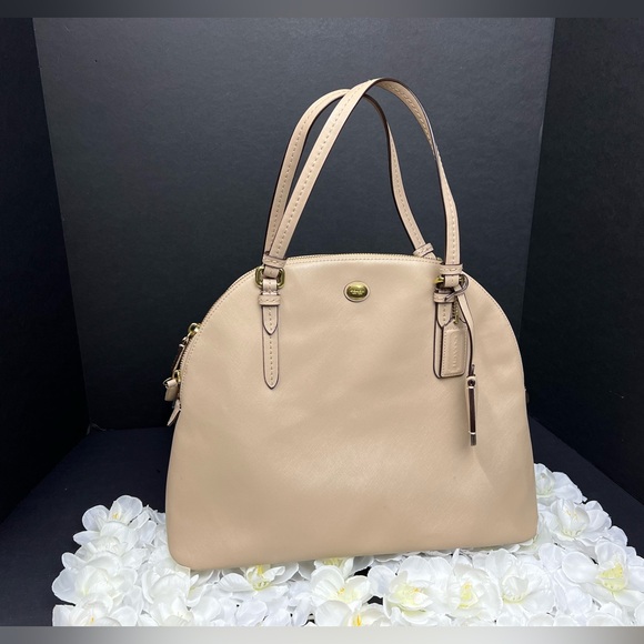 COACH Peyton tan, medium size - Picture 1 of 9